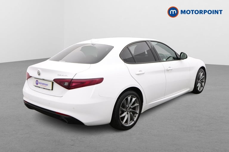 2022 Alfa Romeo Giulia 2.0 TB Sprint 4dr Auto Saloon Petrol Automatic
