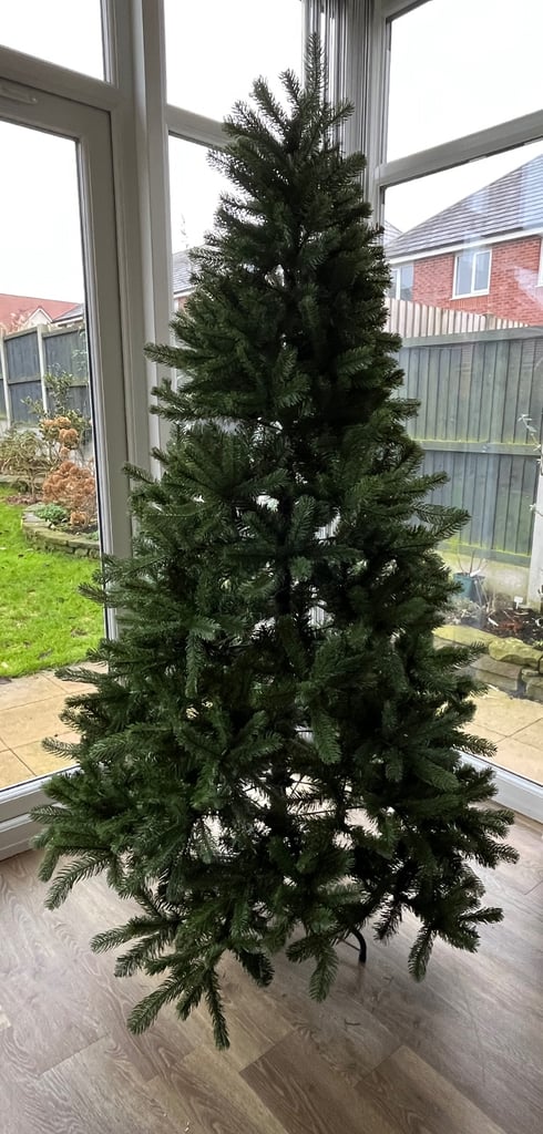 Artificial Lakeland Spruce Christmas tree