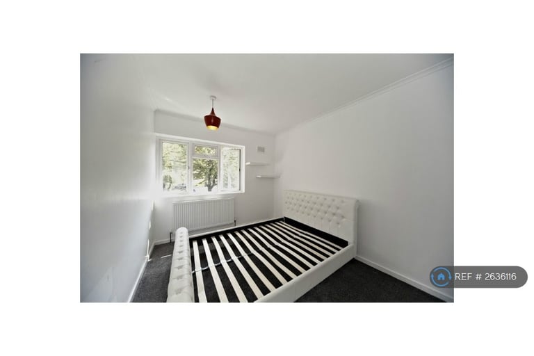 4 bedroom house in Sandmere Road, London, SW4 (4 bed) (#2636116)
