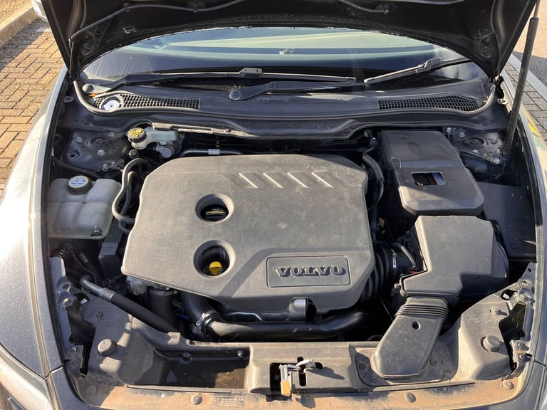 Volvo, S40, Saloon, 2011, Manual, 1560 (cc), 4 doors