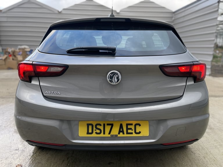VAUXHALL ASTRA 1.4 i SRi 2017