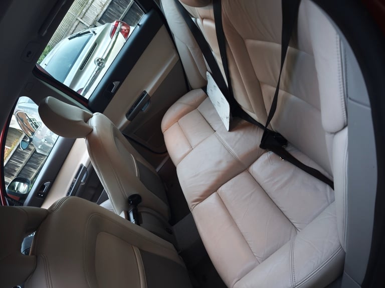 2011 Volvo V50 DRIVe [115] SE Lux 5dr ESTATE Diesel Manual - Image 15