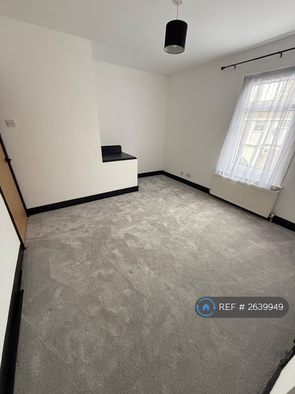 3 bedroom house in Dewhurst Road, Cheshunt, EN8 (3 bed) (#2639949)