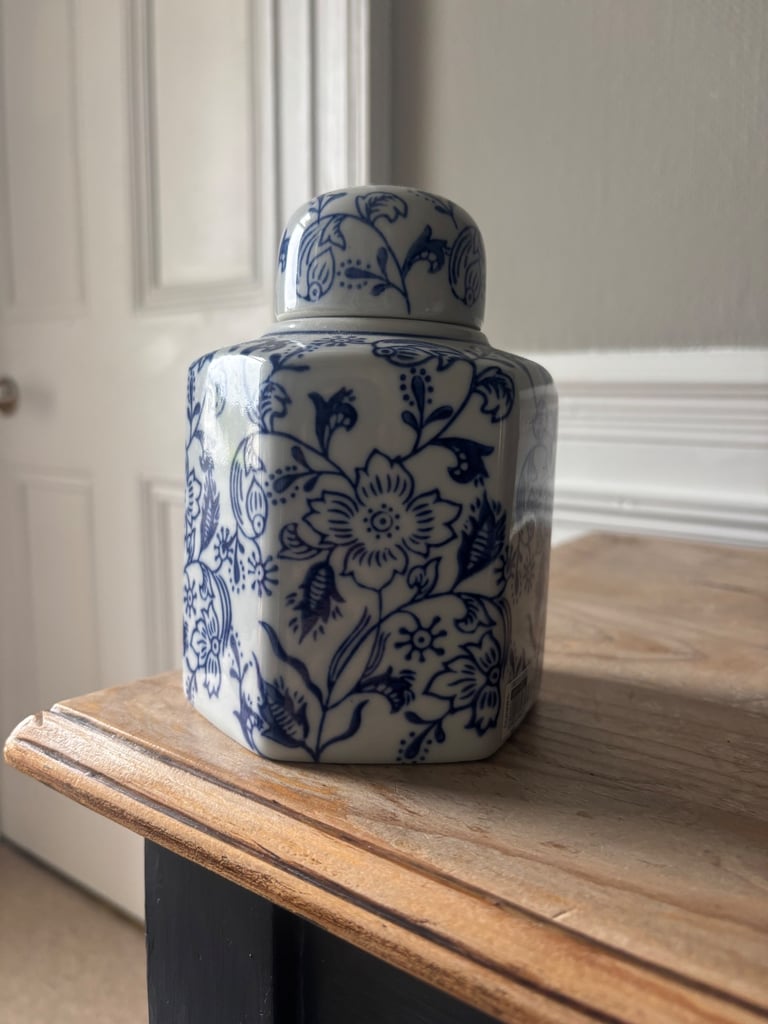 image for Paul Costelloe Living Small ceramic vase ginger Jar 