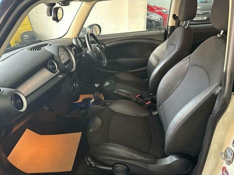 MINI Hatch 1.6 Cooper Hatchback 3dr Petrol Manual Euro 5 (s/s) (122 ps)