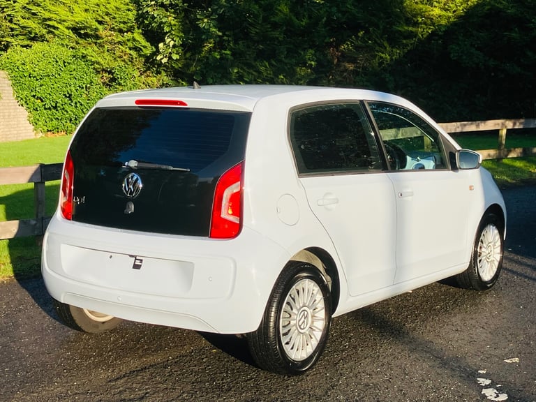 2013 VOLKSWAGEN UP HIGH 1.0 DSG Auto 5dr **MEGA SPEC - IMMACULATE - ONLY 52k**