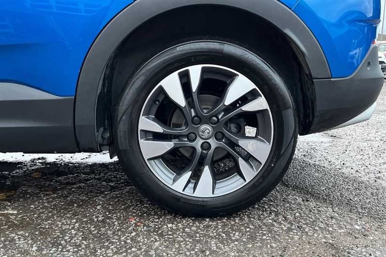 2020 Vauxhall Grandland X 1.2 Turbo SRi Nav 5dr HATCHBACK PETROL Manual