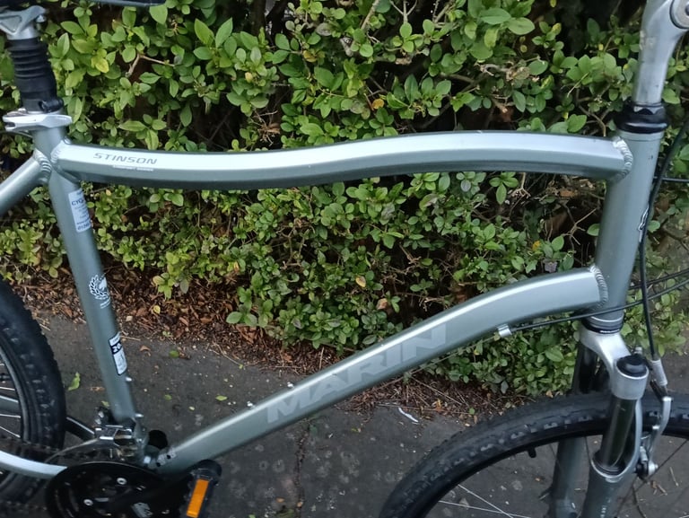 Large mens bike will suit a taller person 