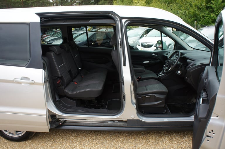 2015 Ford Grand Tourneo Connect 1.5 TDCi 120 Titanium 5dr Powershift MPV Diesel Automatic