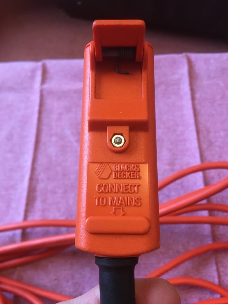 GARDEN TOOL MAINS EXTENSION LEAD