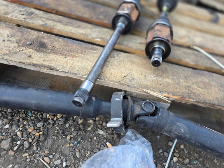 BMW 1 2 3 4 Series X-Drive F20 F26 F30 F32 F34 Front Driveshaft Breaking Part 