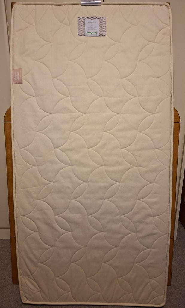 Cot Bed Arabella Deluxe by Lemberk - solid oak 