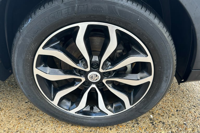  MG Gs 1.5 Tgi Exclusive Suv 5dr Petrol Manual Euro 6 s/s 160 Ps Petrol