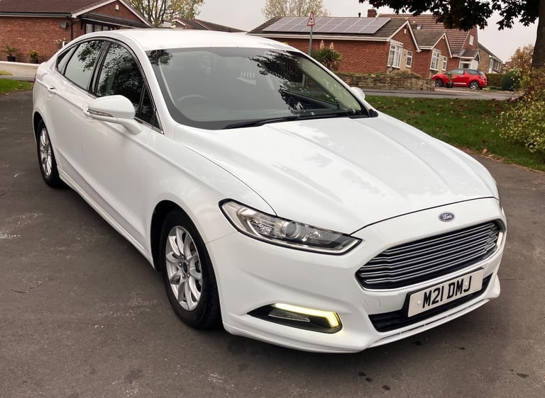 image for 2016 Ford Mondeo 2.0 TDCi ECOnetic Zetec 5dr HATCHBACK DIESEL Manual