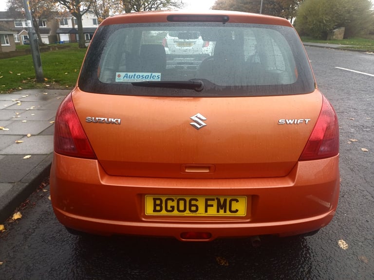 SUZUKU SWIFT 1.3 GL VERY LOW MILES SERVICE HISTORY OUTSTAND CAR