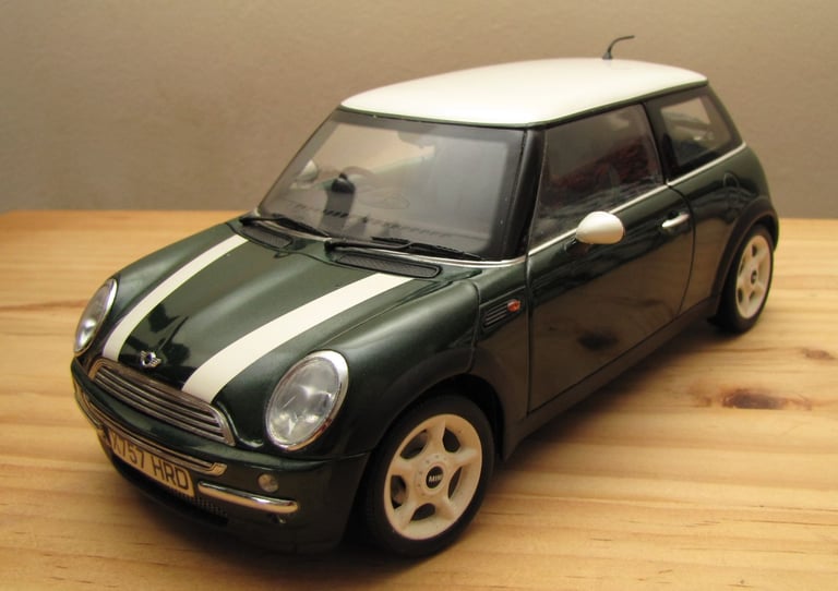 Kyosho Mini Cooper car model 1/18 scale - Diecast dark green UK numberplate