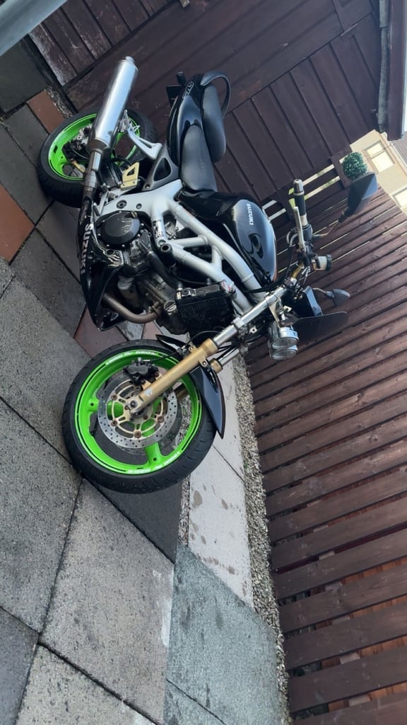 Suzuki, SV, 2001, 645 (cc)