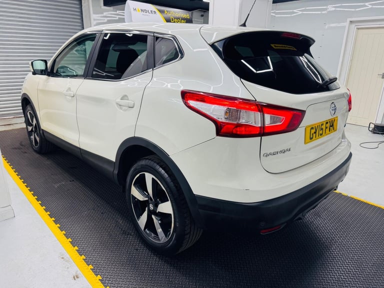 2015 Nissan Qashqai 1.5 dCi n-tec 2WD Euro 5 (s/s) 5dr HATCHBACK Diesel Manual