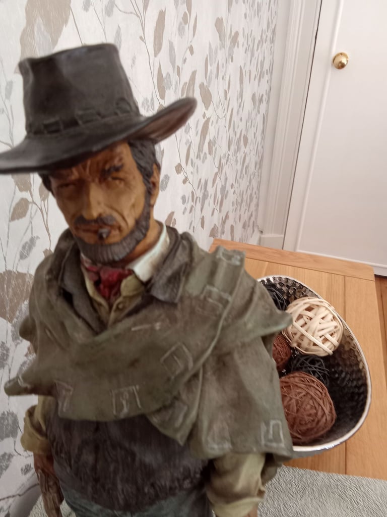 Clint Eastwood 'Man with no Name ' figure 