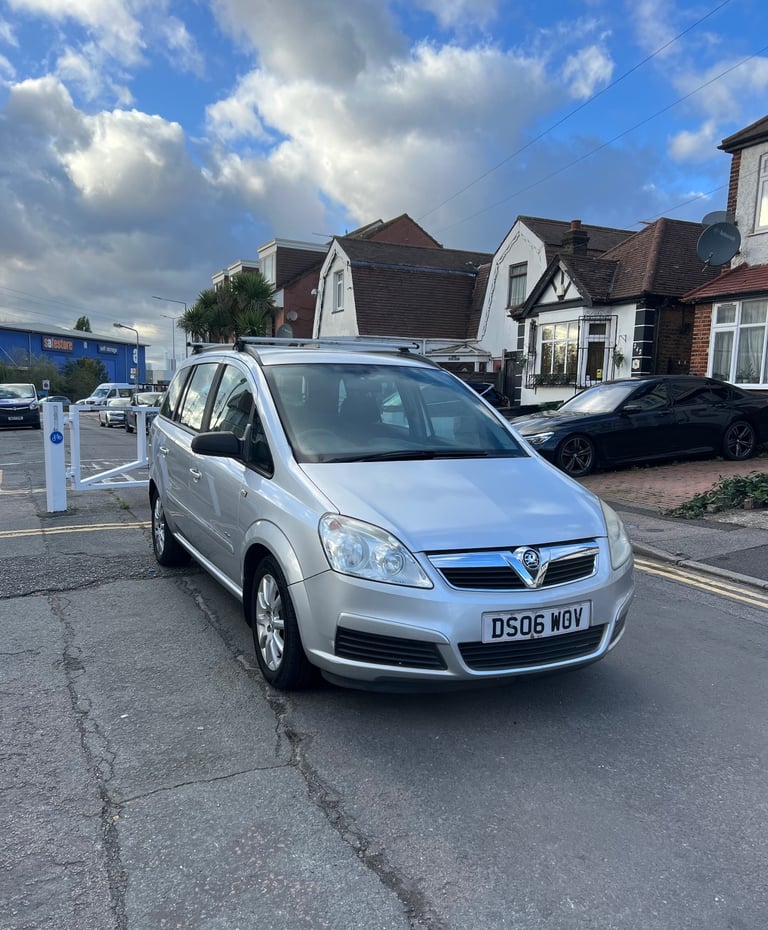 Cheap Vauxhall, ZAFIRA, MPV, 2006, Manual, 1598 (cc),5 doors for sale in Walthamstow, Greater London
