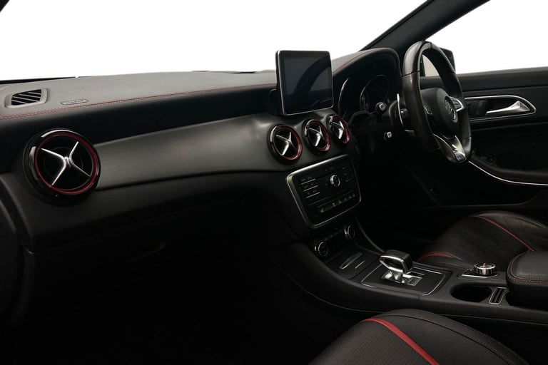 2015 Mercedes-Benz CLA 2.0 CLA45 AMG Coupe SpdS DCT 4MATIC Euro 6 (s/s) 4dr SALOON Petrol Automatic