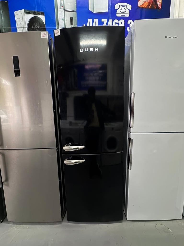  Bush 60/40 Retro Frost Free Fridge Freezer – Black | BSFF60B