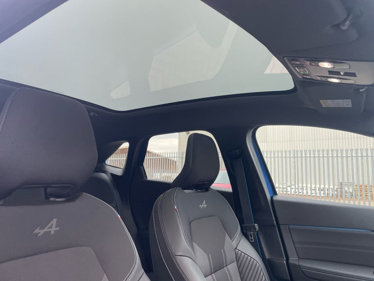 2025 Renault SYMBIOZ 1.6 E-Tech FHEV 145 Iconic Esprit Alpine 5dr Auto HATCHBACK PETROL/ELECTRIC ...