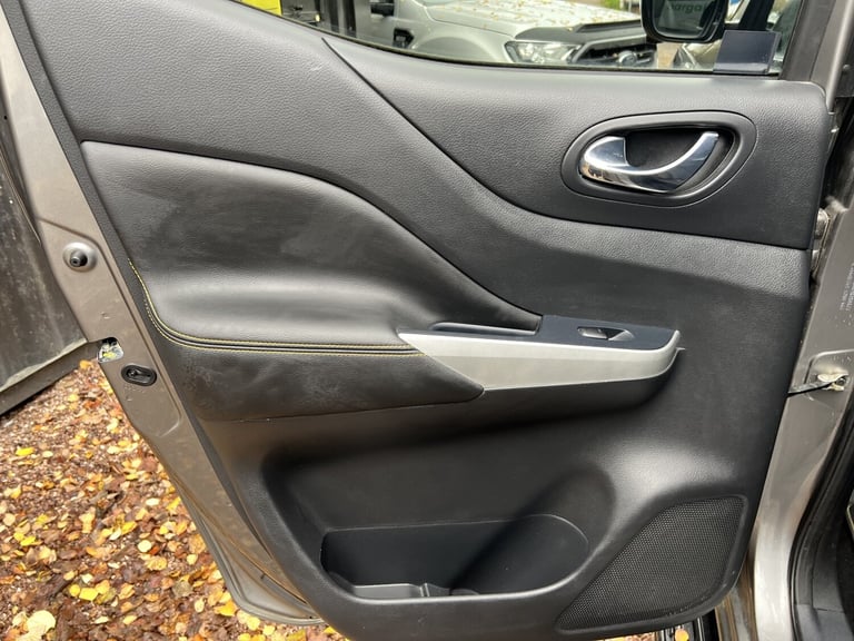 NISSAN NAVARA 2.3 dCi N-Guard 2019