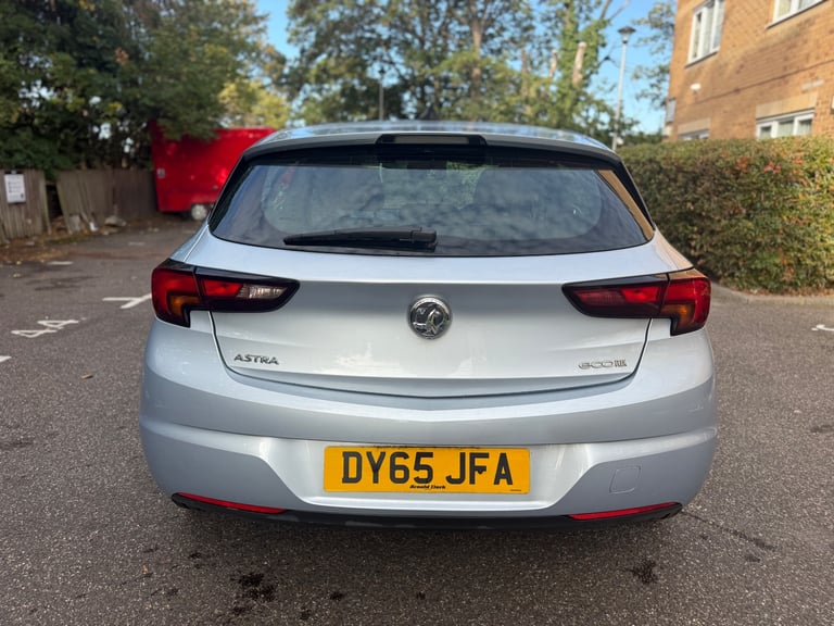 2016 Vauxhall Astra 1.0T SRI Petrol 5DR Hatchback - HPI CLEAR - ULEZ COMPLIANT 