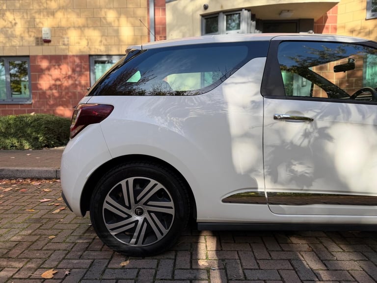 2013 Citroen DS3 1.2 VTi DSign Euro 5 3dr HATCHBACK Petrol Manual