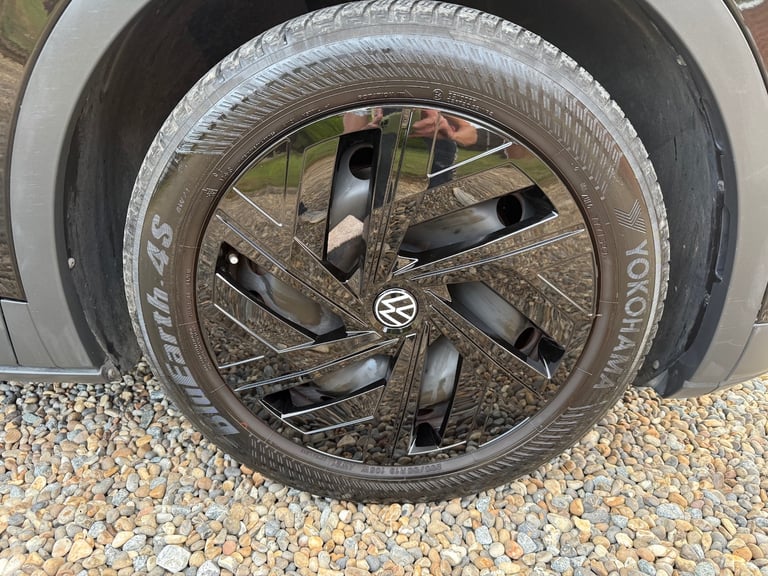 2021 71 REG VOLKSWAGEN ID4 - 77 kWh - LIFE PRO PERFORMANCE - ELECTRIC - 1 OWNER