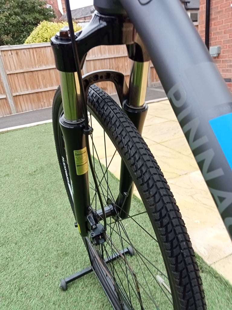 Pinnacle Cobalt 2 Aluminium Hybrid Mountain Bike.