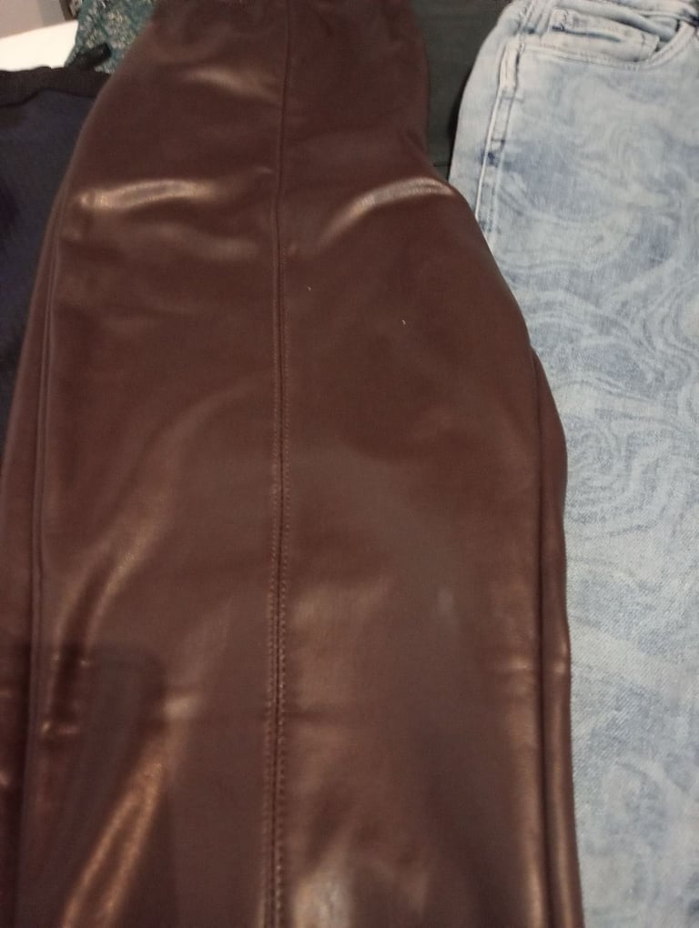 Ladies trousers  size 6- 8