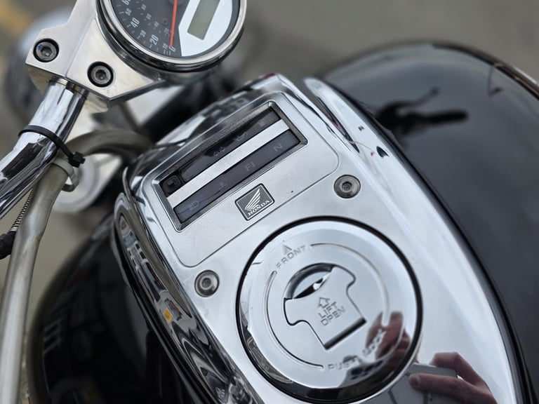 2009 HONDA VTX1800 22,000 MILE'S 