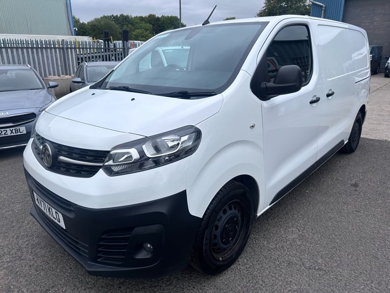 2021 71 VAUXHALL VIVARO 2700 1.5d 120PS Dynamic L1 H1 Van