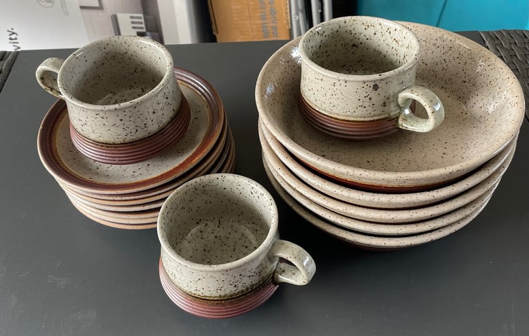 Job Lot Purbeck Pottery, Portland Design Crockery