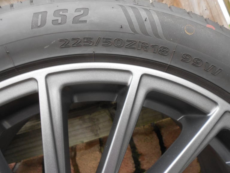 NISSAN 18" ALLOYS