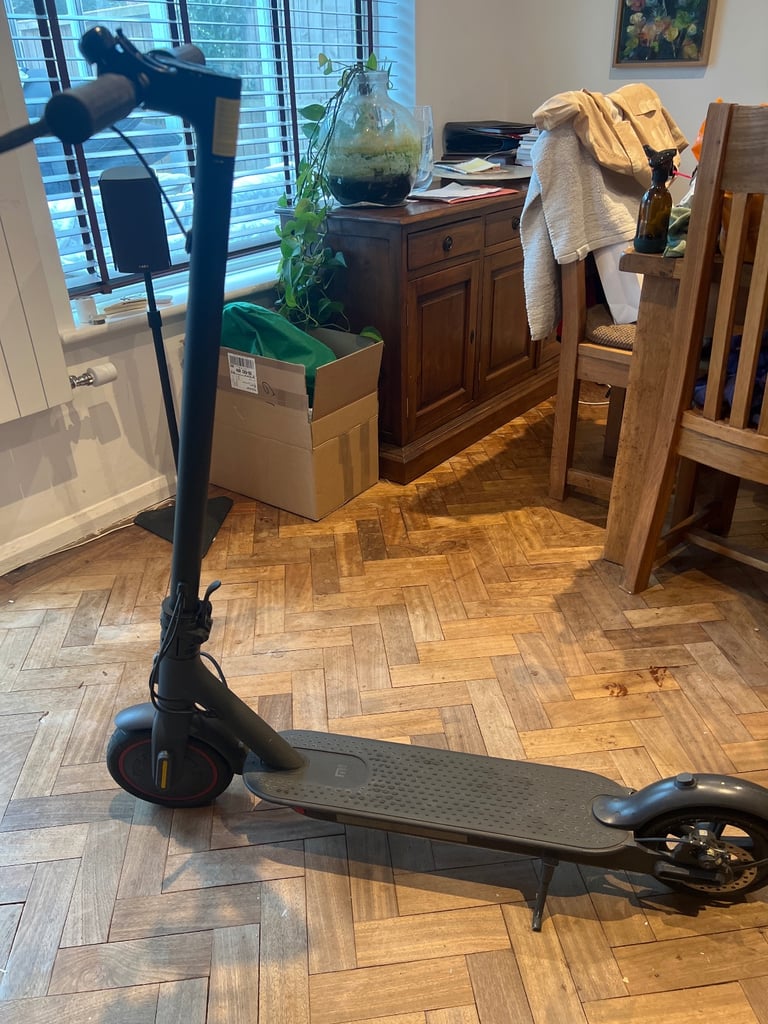 Mi electric scooter Pro 2