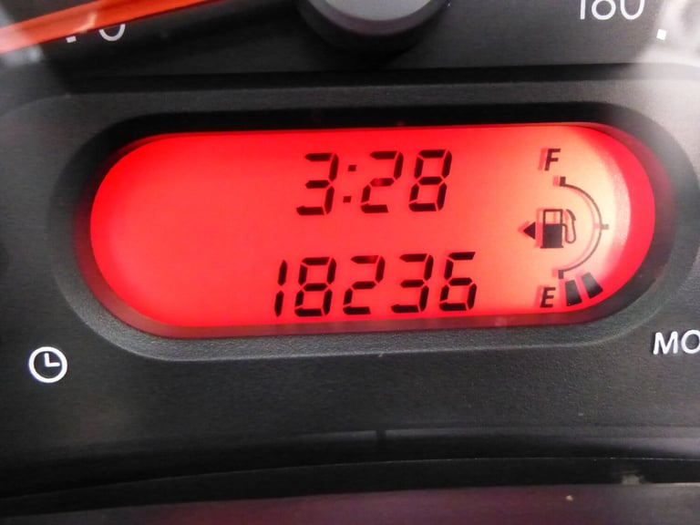 NISSAN PIXO 1.0 N-TEC 5DR GENUINE 18236 MILES F/S/H Â?20 R/TAX EURO5 ULEZ 2012