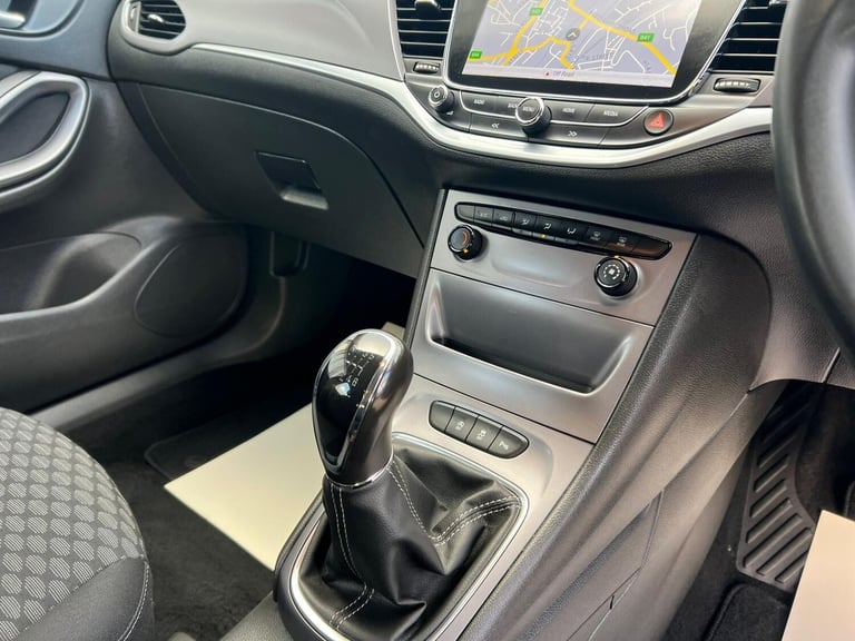 2016 Vauxhall Astra 1.6 CDTi ecoFLEX Design Sports Tourer Euro 6 (s/s) 5dr ESTATE Diesel Manual