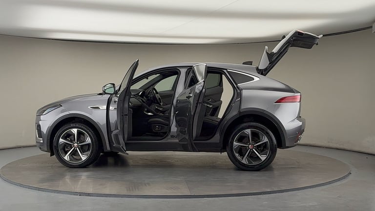 2021 Jaguar E-Pace 2.0 D204 MHEV R-Dynamic SE SUV 5dr Diesel Auto AWD Euro 6 (s/s) (204 ps) SUV D...