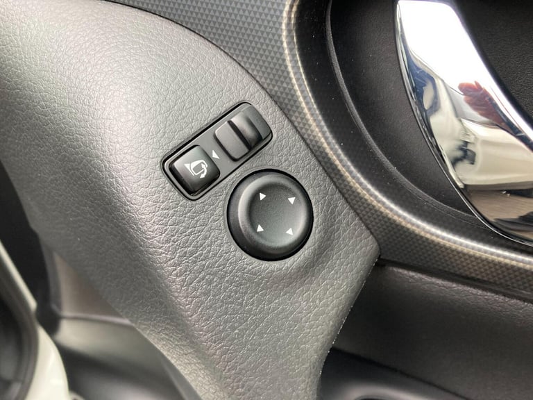 Nissan Qashqai 1.2 DIG-T N-Connecta SUV 5dr Petrol Manual Euro 6 (s/s) (115 ps) Petrol Manual
