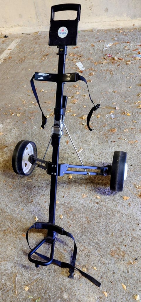 image for MacGregor Golf Bag, Relay Golf Trolley & Ben Hogan Clubs + More