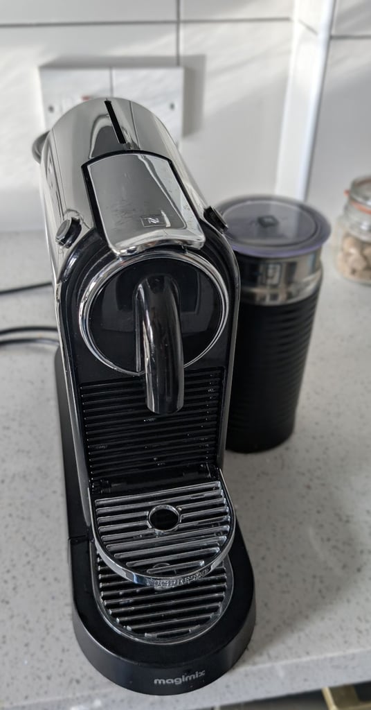 Nespresso Magimix Citiz coffee pod machine including milk frother