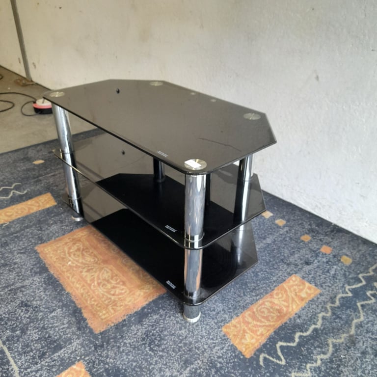 Black glass tv unit 80cm x 45cm x 53cm, Ref:15318 £10.00