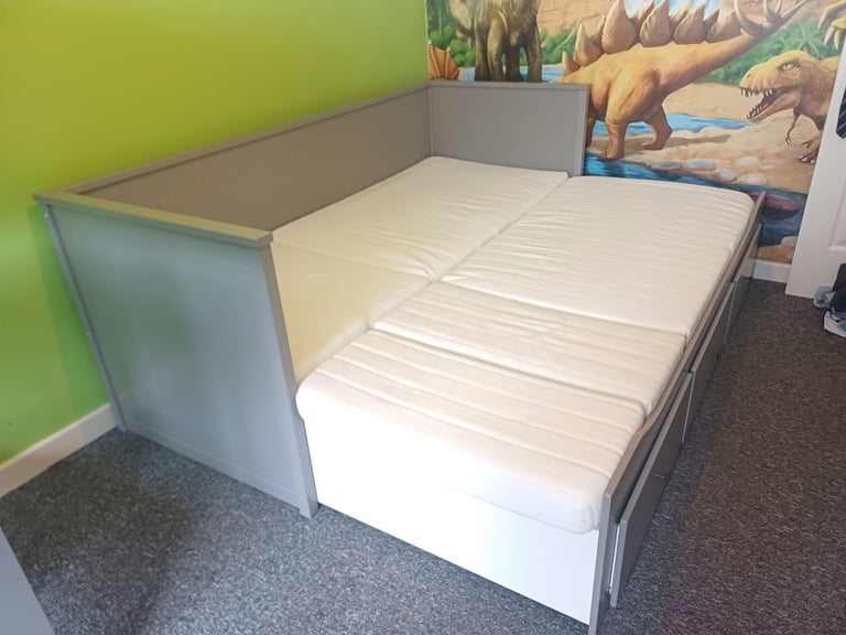 IKEA HEMNES DAY BED IN GREY