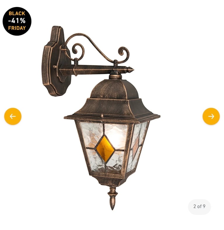 Outdoor wall lantern