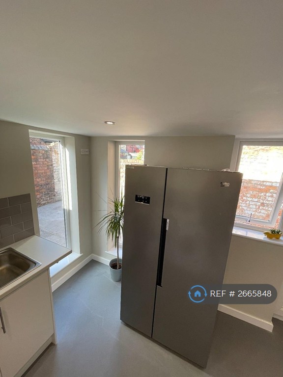 5 bedroom house in Kenmare Road, Liverpool, L15 (5 bed) (#2665848)