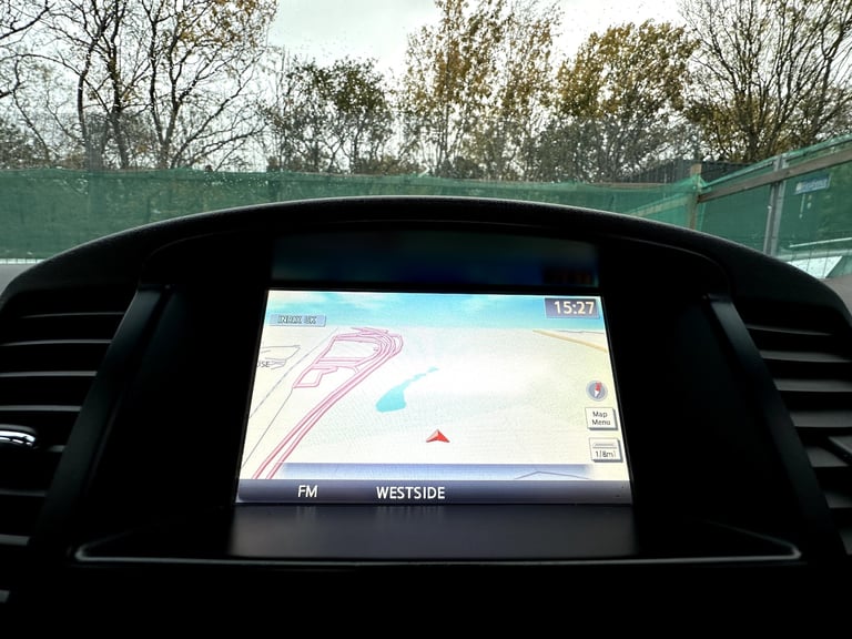 2013 Nissan Navara 3.0 dCi V6 Outlaw 4WD Diesel 4-Door Diesel