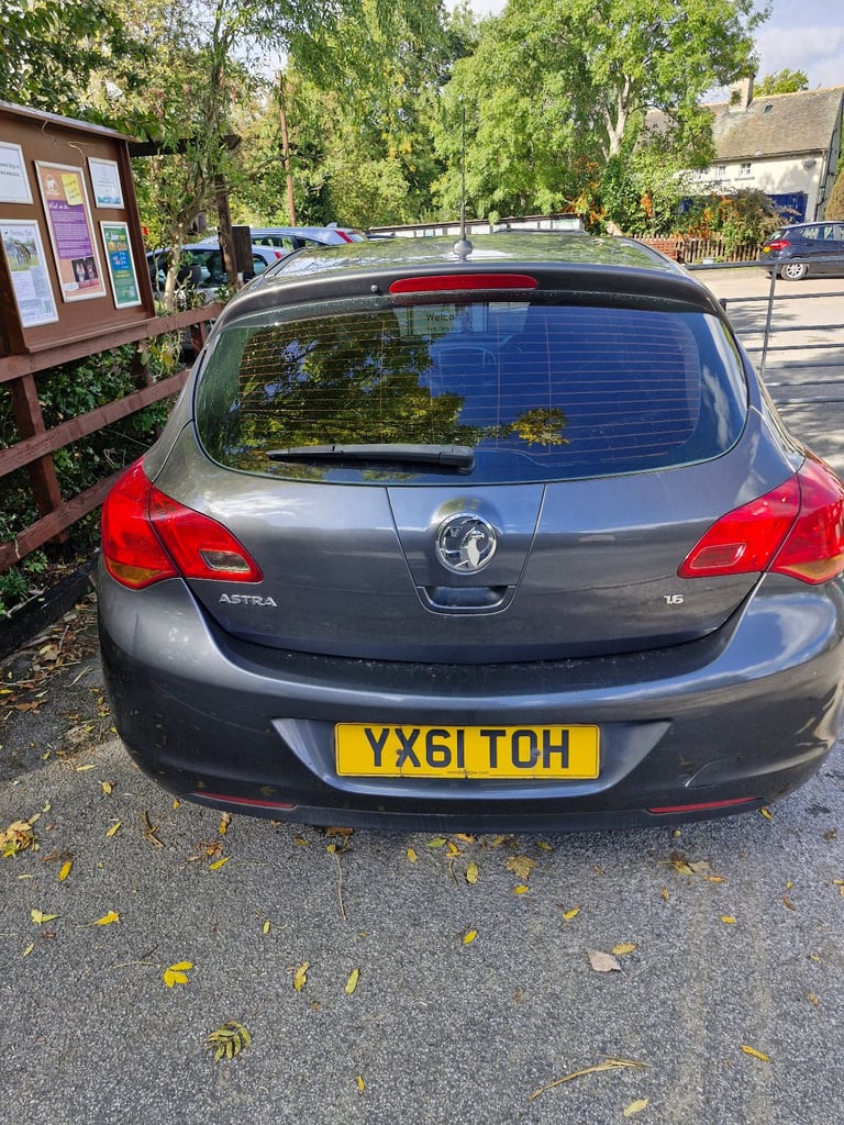 Vauxhall, ASTRA, Hatchback, 2011, Manual, 1598 (cc), 5 doors